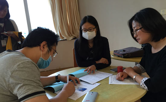 南京市浦口区博爱之家与柯江签订善款托管协议